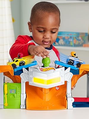 Fisher-Price Little People Hot Wheels - Juego de carreras