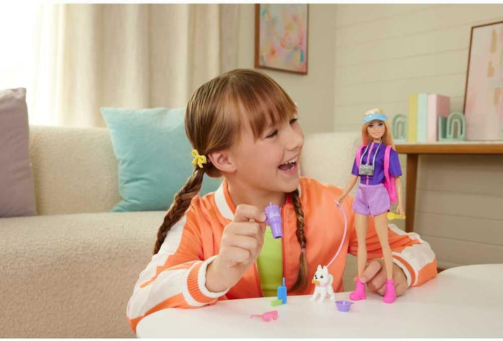 Barbie Muñeca "Malibu" Outdoor Adventures Fashion con traje...