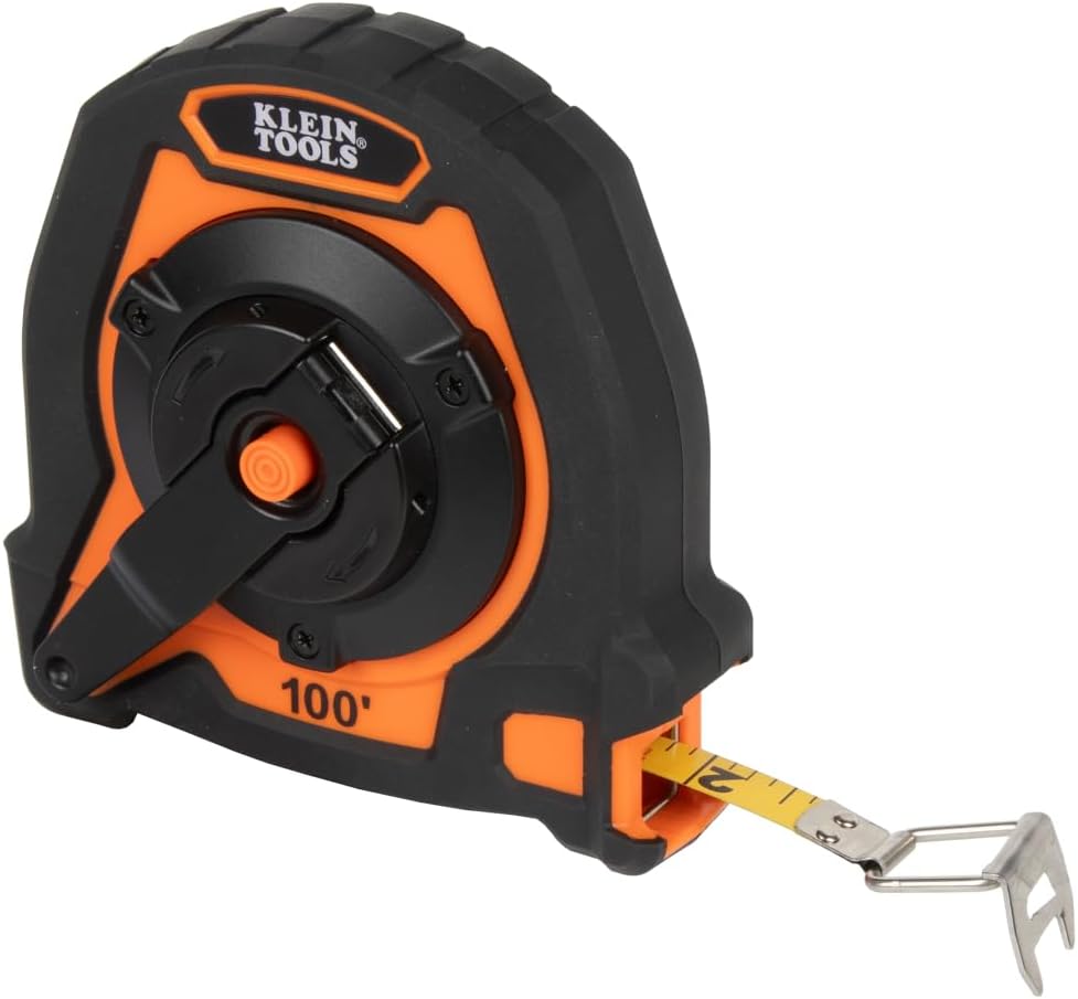 Klein Tools 94100CR - Cinta métrica larga de carrete cerrado, hoja recubierta de nailon de 100 pies, con clip para cinturón y agujero para cordón