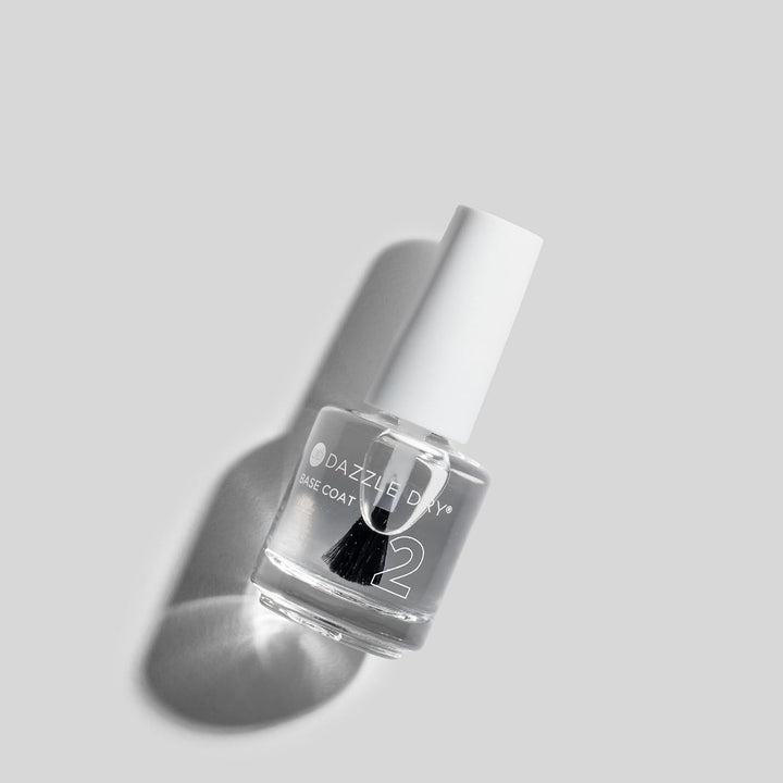 Dazzle Dry Capa base \u2013 Paso 2 \u2013 Una capa transparente de...
