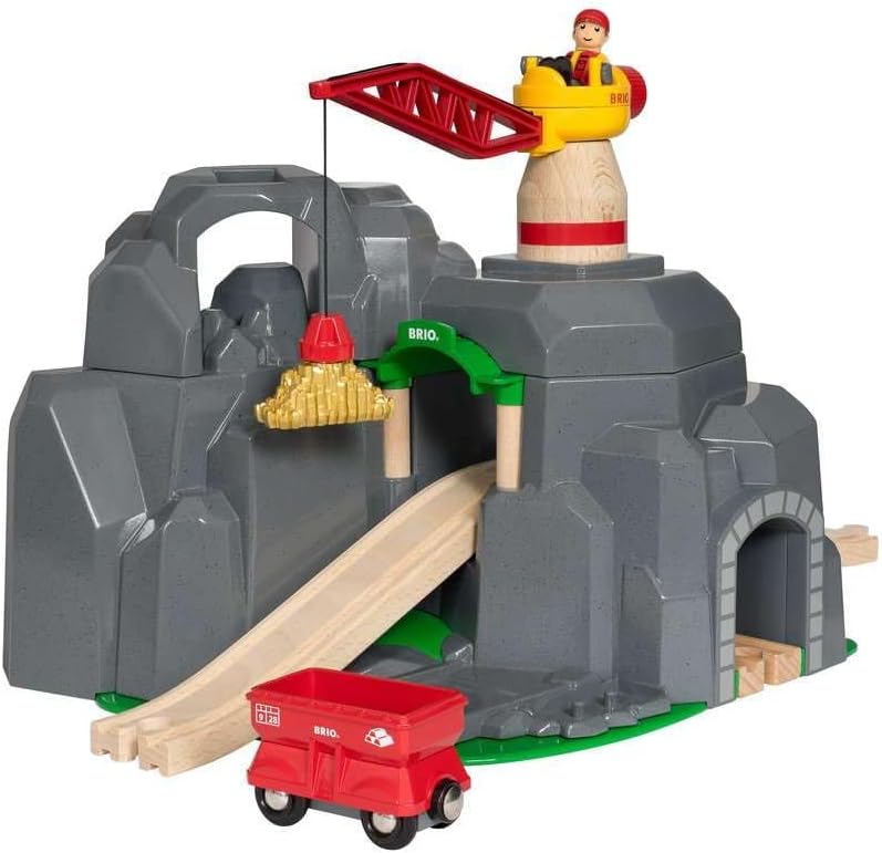 BRIO World - 33889 Crane & Mountain Tunnel | Accesorio de tren de juguete de 7 piezas para niños | Juego interactivo | Madera certificada FSC | Perfecto para edades de 3 años en adelante
