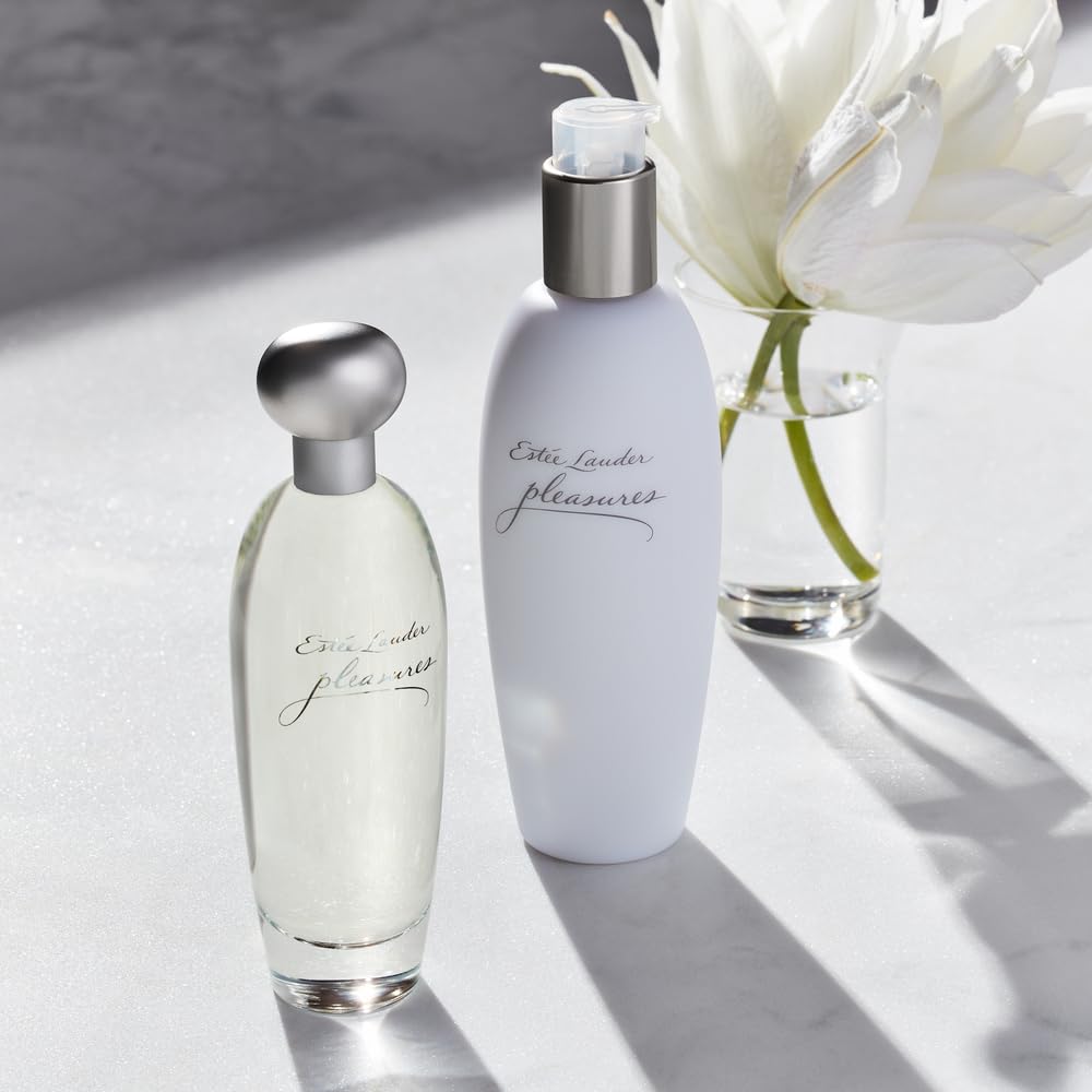 Estée Lauder Pleasures Eau de Parfum Spray with Notes of Lilies, Wh...