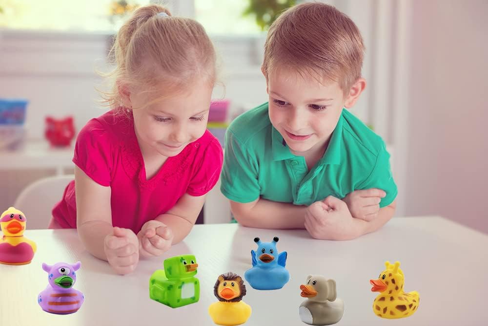 Surtido de 50 patos de goma para niños, regalos de cumpleaños de baño, baby showers, incentivos para el aula, actividades de playa de verano y piscina, 2 pulgadas (paquete de 50)