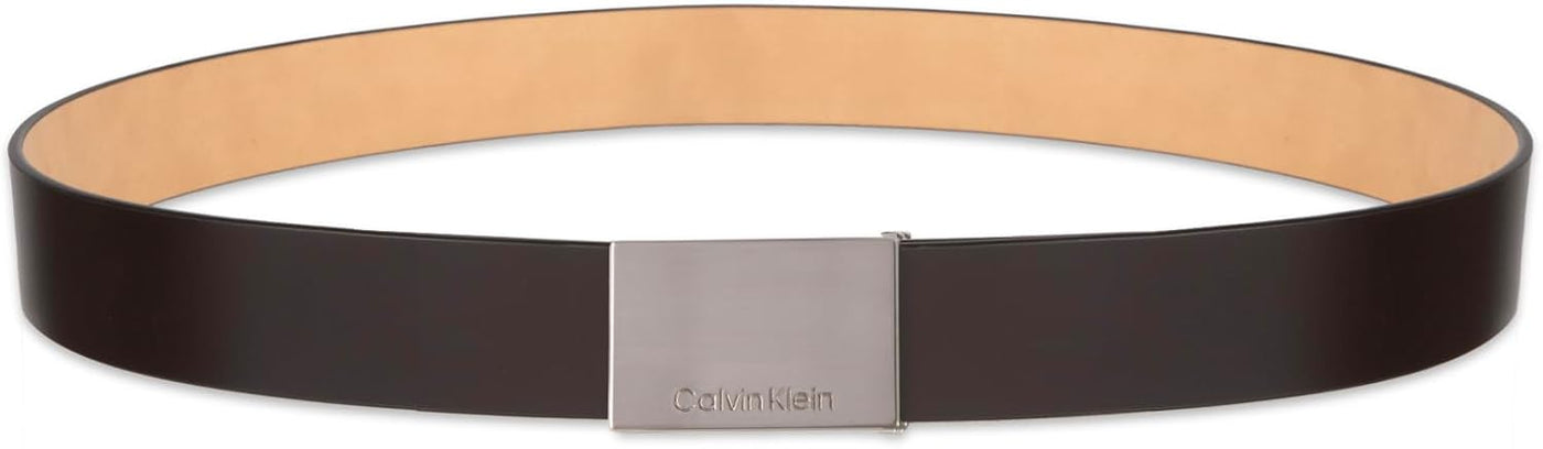 Calvin Klein Cinturón con hebilla de placa moderna y detalle de log...