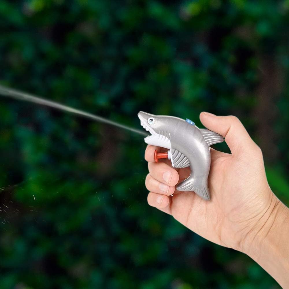 ArtCreativity Squirters de agua de animales marinos, paquete de 12, pistolas de juguete de delfín, tiburón y ballena para piscina, playa y diversión de verano al aire libre, regalos geniales de fiesta