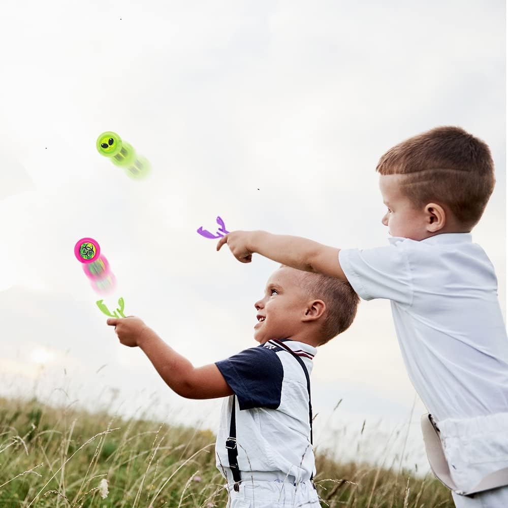 ArtCreativity Juego de 48 mini discos, juguetes de disco volador para niños en varios diseños, juguetes geniales al aire libre para niños y niñas, rellenos de bolsas de regalos y recuerdos de fiesta