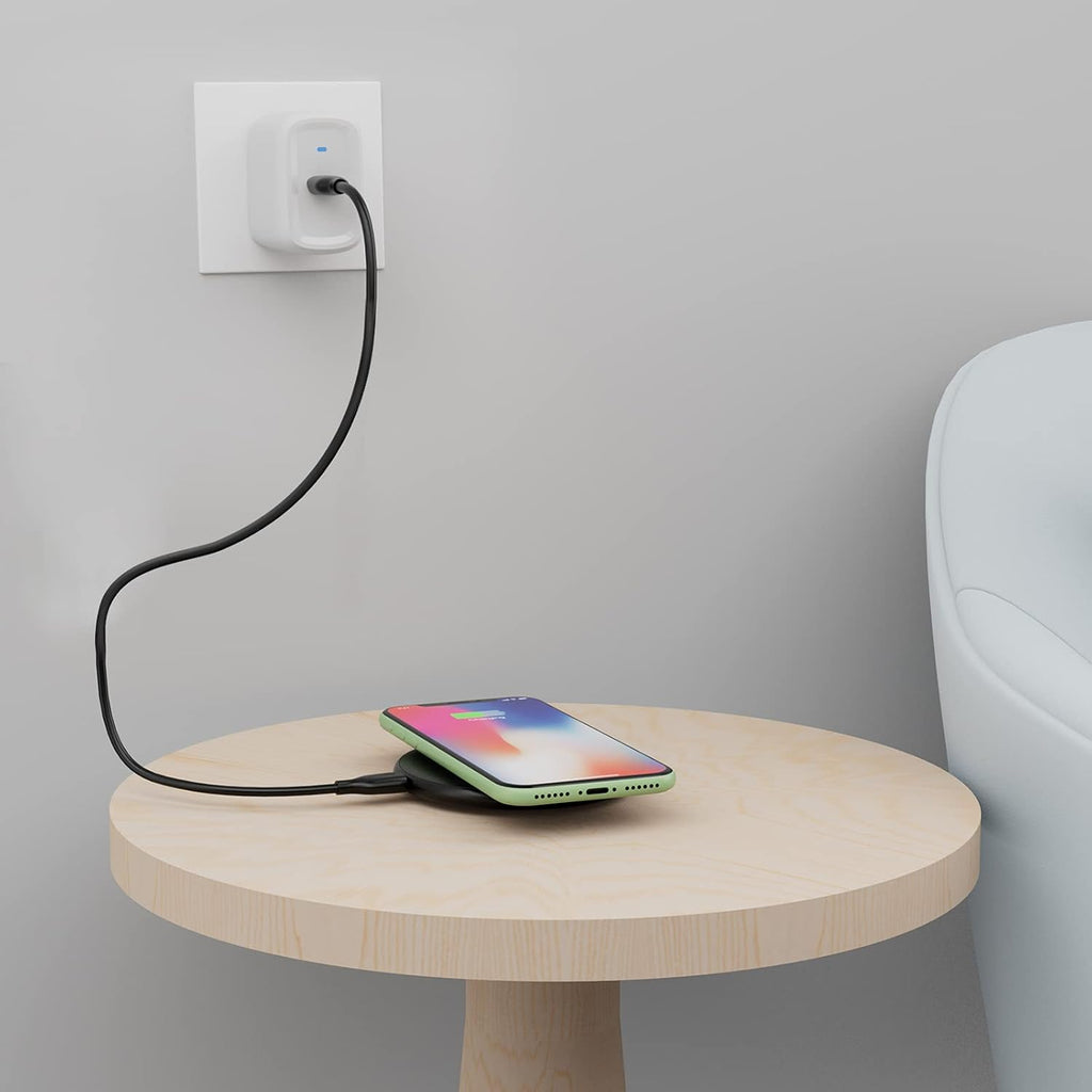 Amazon Basics Cargador inalámbrico, almohadilla de carga inalámbrica con certificación Qi de 15 W con cable USB, compatible con iPhone 15/14/13/12/11/X, Samsung y LG, compatible con funda, negro