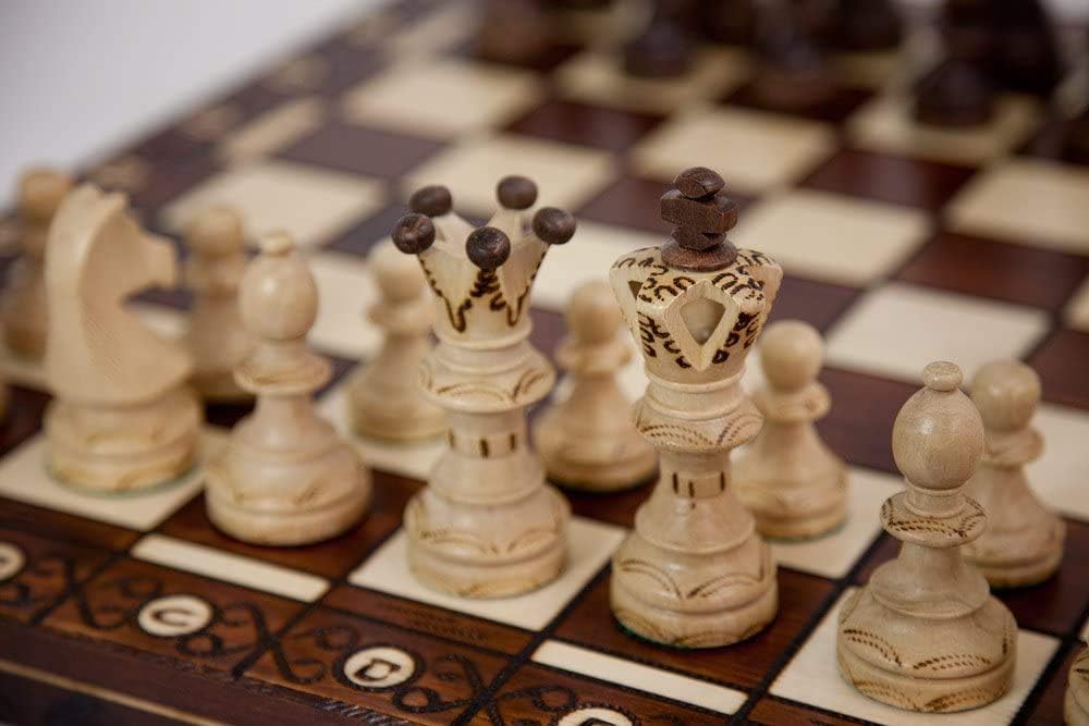 Juego de ajedrez de madera europeo hecho a mano con tablero de 21 pulgadas y piezas de ajedrez talladas a mano