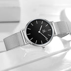 Shengke SK Ultra delgado minimalista Relojes para mujer de dos agujas Reloj de vestir de cuero para damas