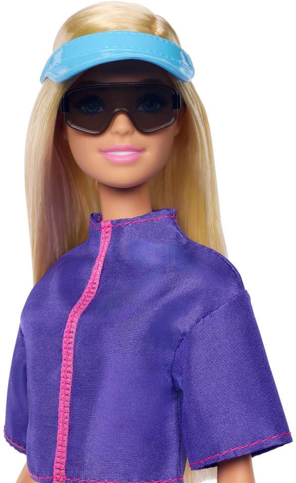 Barbie Muñeca "Malibu" Outdoor Adventures Fashion con traje...