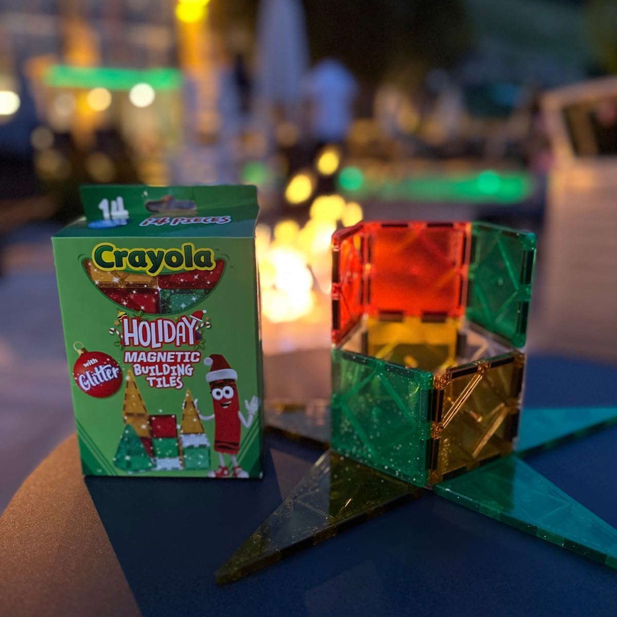 CreateOn Crayola - Azulejos magnéticos con purpurina navideña, juego de construcción para niños, juguetes de construcción magnéticos para niños, juguetes de viaje STEM para niños y niñas a partir de 3