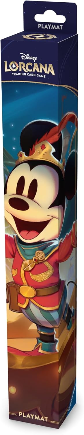 Ravensburger Disney Lorcana - Tapete de juego TCG con Mickey Mouse – Principito valiente | Protege las tarjetas – Juego versátil, escritorio o alfombrilla para mouse – Superficie antideslizante duradera – A partir de 8 años