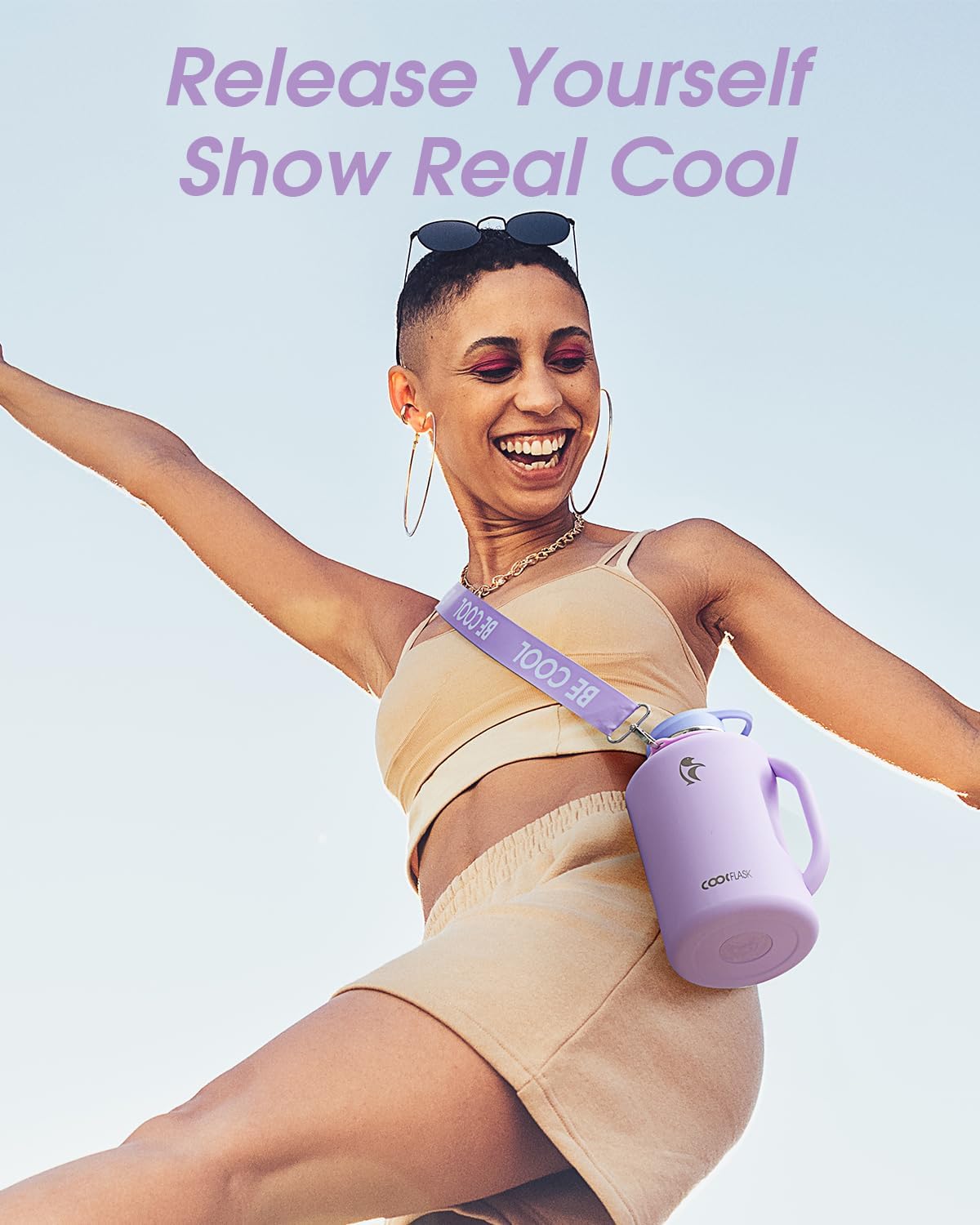 Coolflask Jarra de agua de 64 onzas con asa, botella de agua aislada de
