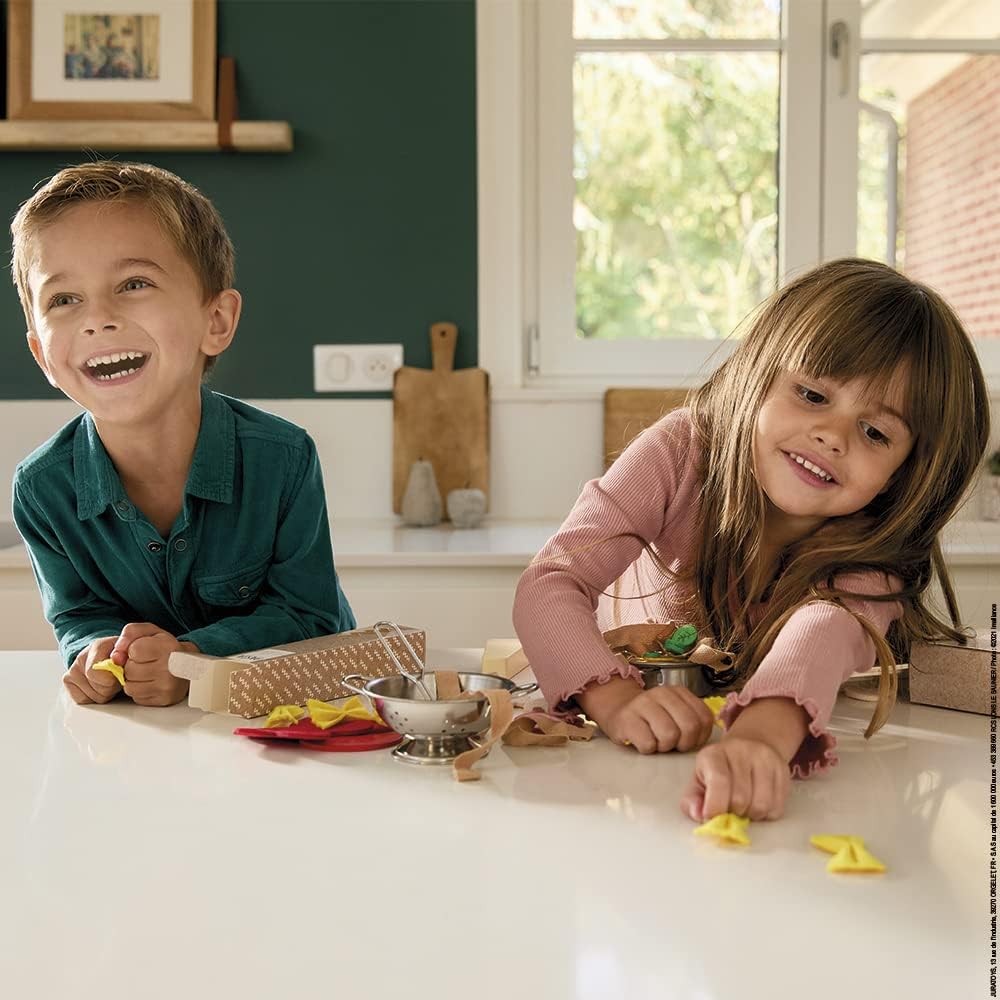 Janod - Mezcla de pasta - Juego de pasta - Juego de cocina y té - 58 piezas de madera, cartón y fieltro incluidas - Pinturas a base de agua - 3 años + J06598