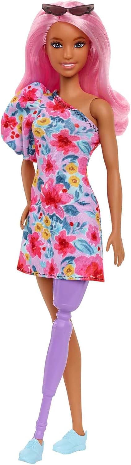 Barbie Fashionistas Doll #189 con pelo rosa y pierna protésica con...