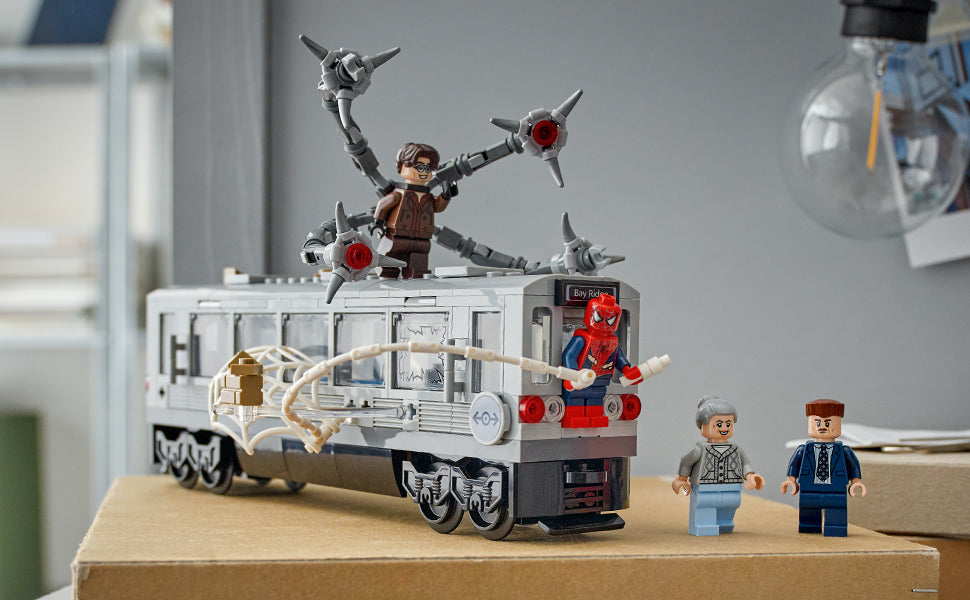 LEGO Marvel Spider-Man vs Doc Ock Subway Train Scene -