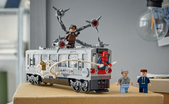 LEGO Marvel Spider-Man vs Doc Ock Subway Train Scene -