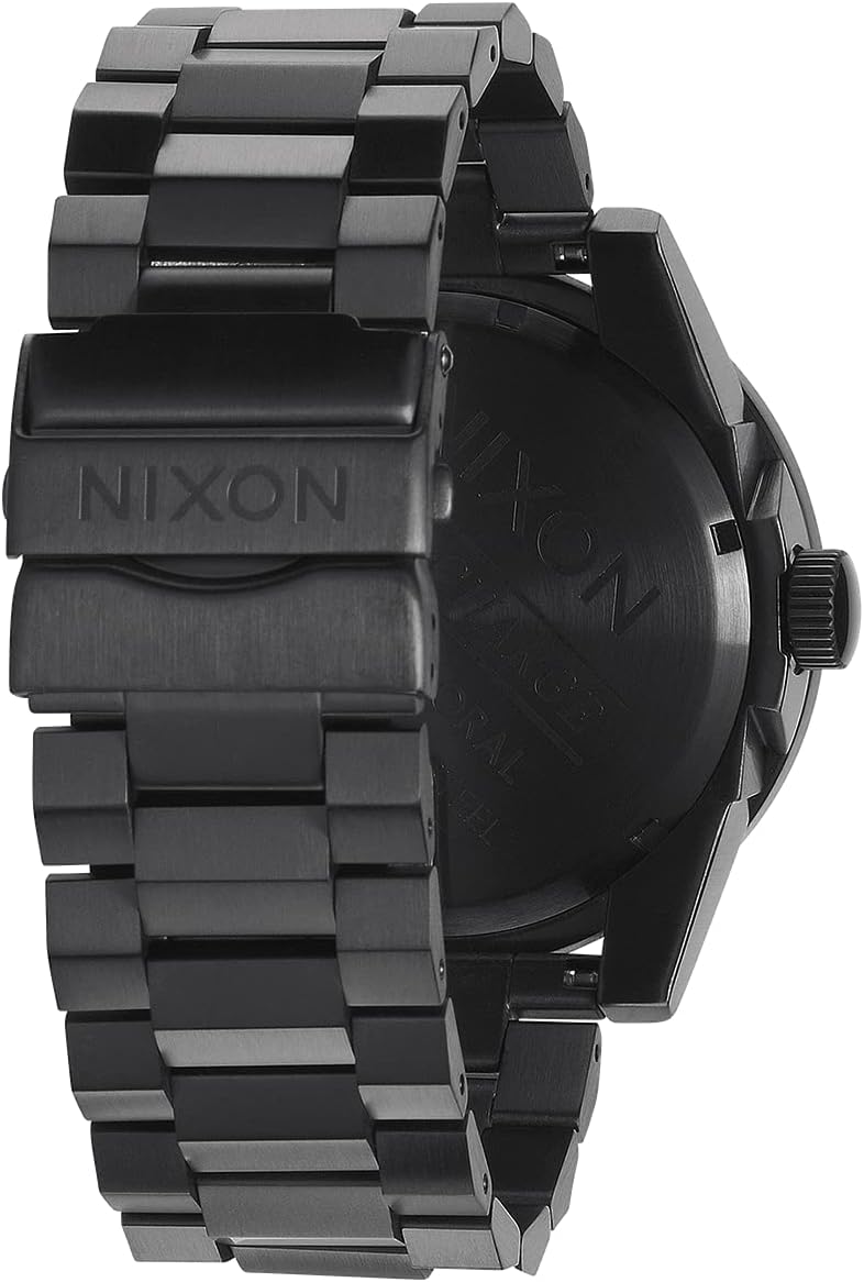 Nixon Corporal SS A346. Reloj XL para hombre resistente al agua de 100 m (cara de reloj de 48 mm. Correa de acero inoxidable de 24 mm)