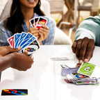 Mattel, ¡Juego de cartas UNO para fiestas! ¡Grupos más grandes! ¡Reglas más salvajes! ¡Diversión más rápida!