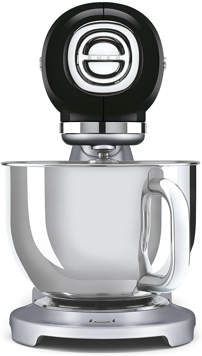 SMEG SMF04 - Batidora de pie Classico de 5 cuartos con arranque suave y mezcla constante, motor de 600 W, 10 velocidades, cuenco de acero inoxidable y escudo de vertido, mezclador planetario estilo
