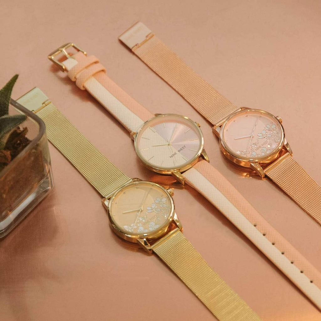 Nine West Reloj de Mujer con Esfera Floral y Brazalete de Malla
