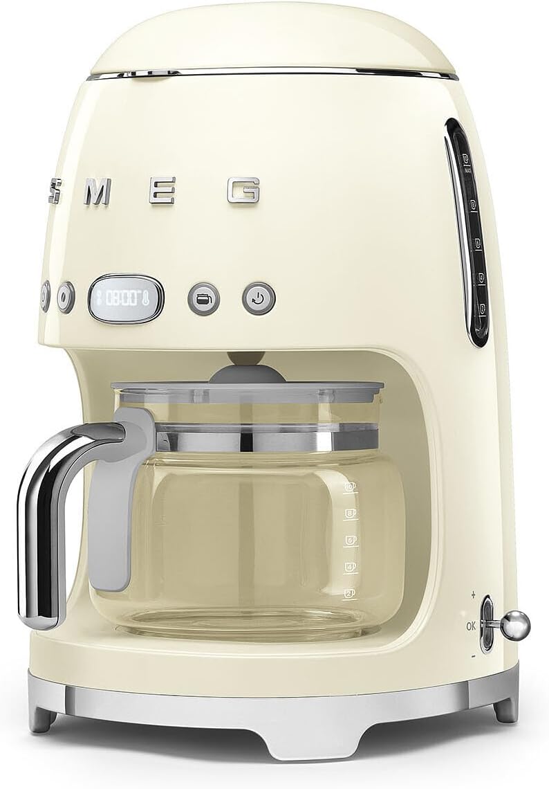 Smeg - Cafetera de goteo estética estilo retro de los años 50 con jarra de vidrio de 10 tazas, función de arranque automático, placa de mantenimiento en calor y dos configuraciones de intensidad de