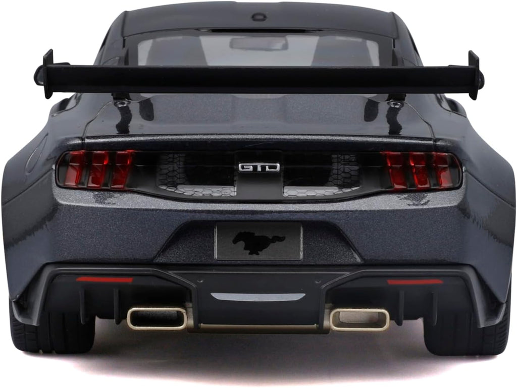 Maisto 1:18 Edición Especial 2025 Ford Mustang GTD, Gris Metálico