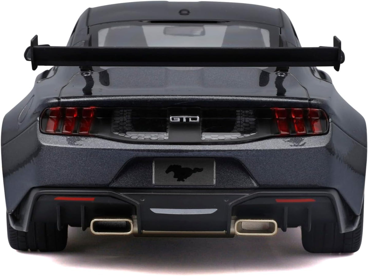 Maisto 1:18 Edición Especial 2025 Ford Mustang GTD, Gris Metálico