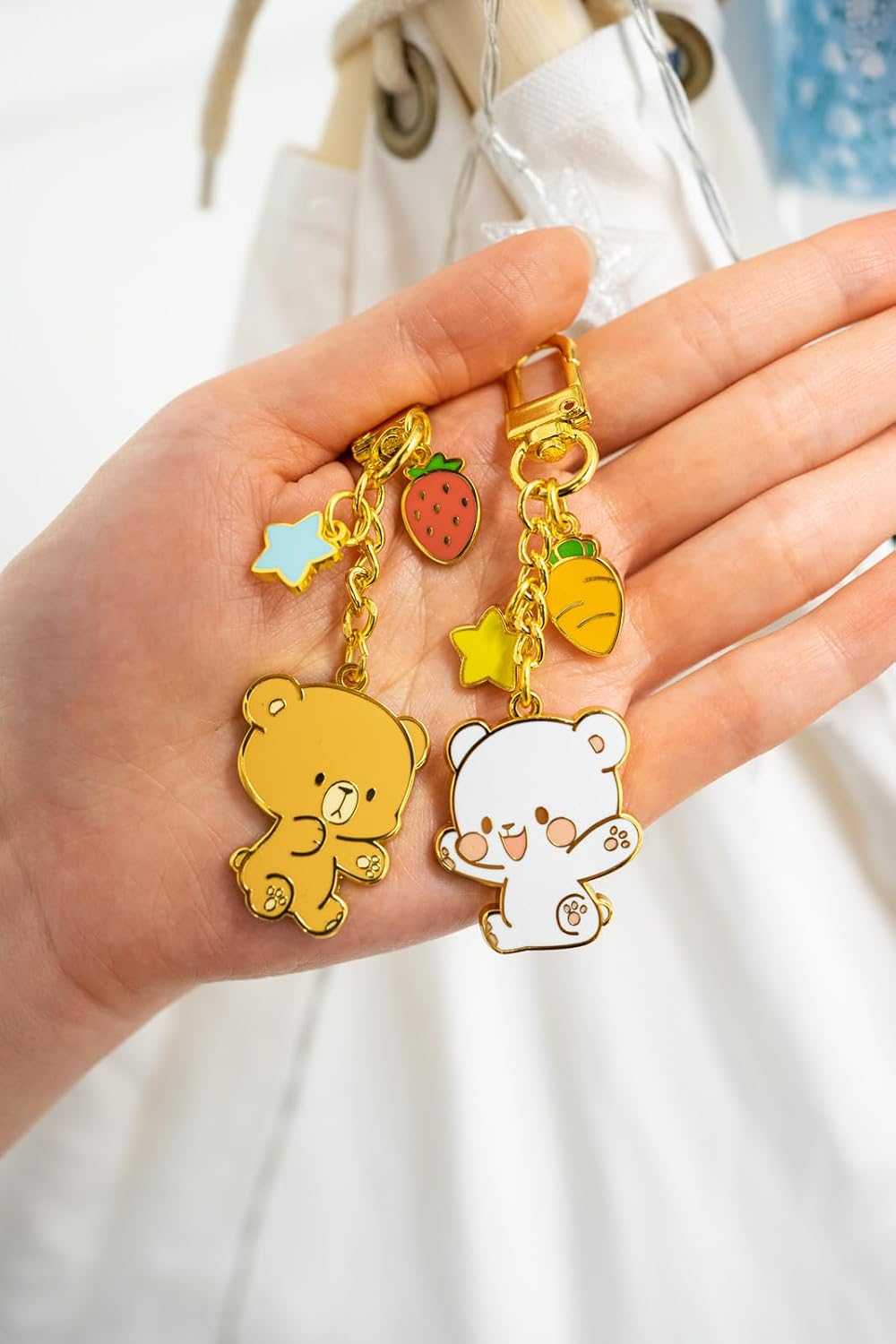 Paquete de llaveros esmaltados, productos auténticos para bolsos, accesorios para parejas, lindo y adorable