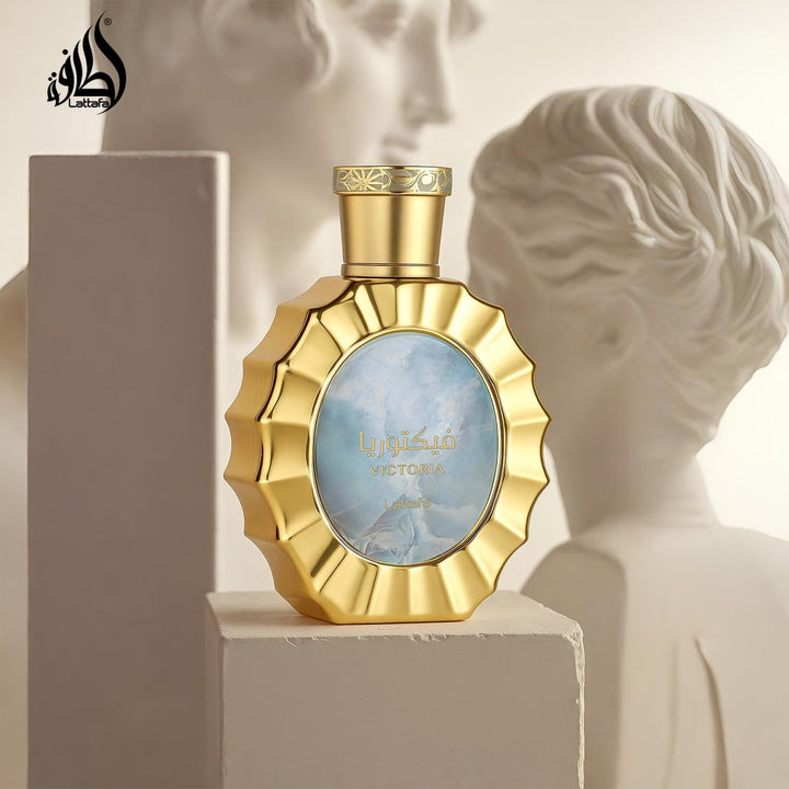Lattafa Victoria para Mujeres Eau de Parfum en Spray, 3.4 Onzas \/...