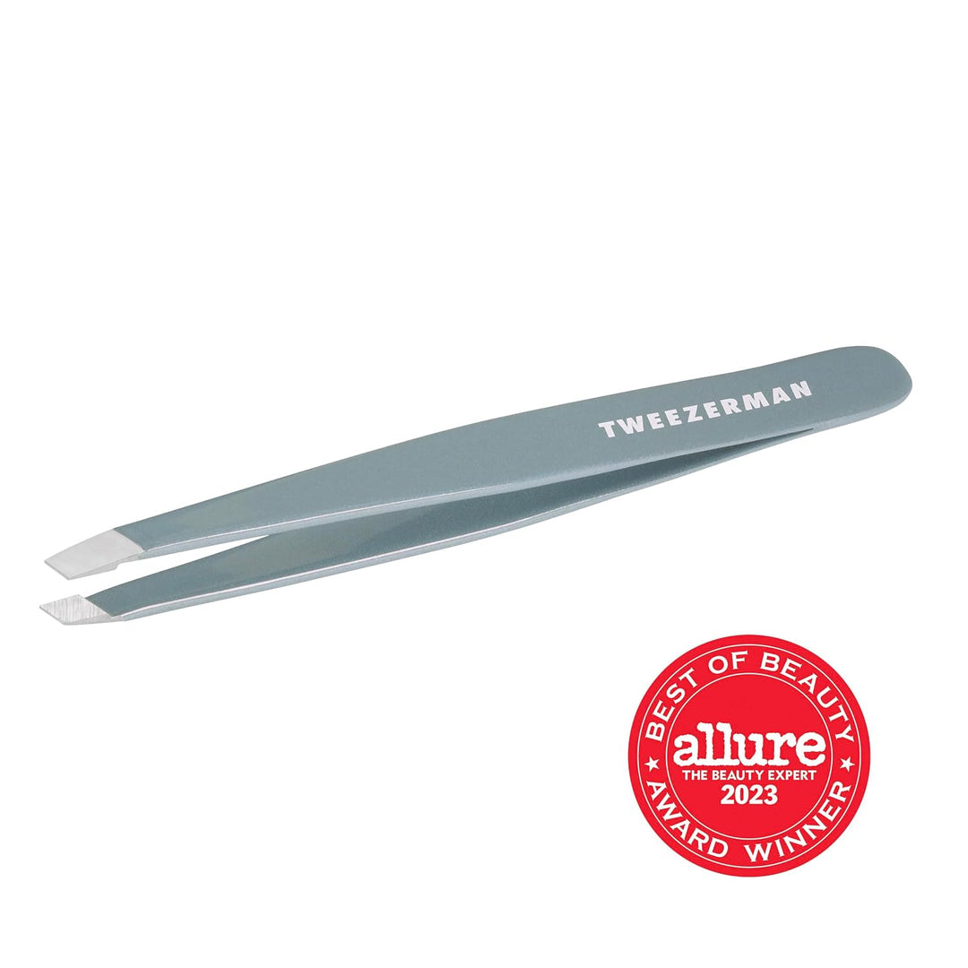 Tweezerman - Pinza para cejas inclinada Mist Blue de acero inoxidab...