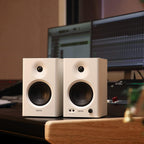 Edifier MR4 - Altavoces de monitor de estudio con alimentación, altavoz activo de 4 pulgadas, color blanco (par)