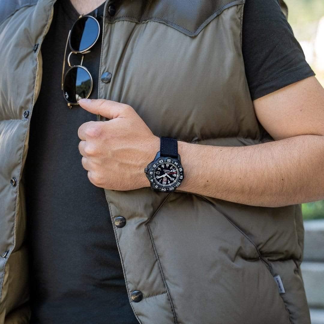 Luminox - F-117 Nighthawk - Reloj Hombre 1.732 in - Reloj Piloto Fecha Función Segunda Zona Horaria - Resistente al Agua 656.2 ft - Cristal de Zafiro - Relojes para hombre - Hecho en Suiza