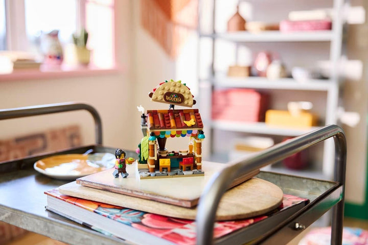 LEGO Restaurantes del Mundo México - Juego de construcción de 327 p...