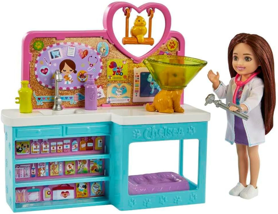 Barbie Muñeca y accesorios Chelsea, juego de veterinario para masco...