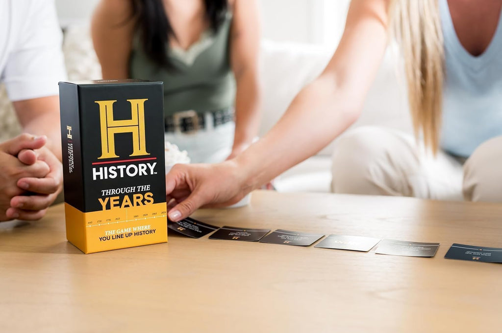 HISTORY Channel Through The Years - Cronología de cronología de supertrivia de conocimiento general, juego de cartas de fiesta para adultos, familia, preadolescentes y adolescentes en busca del