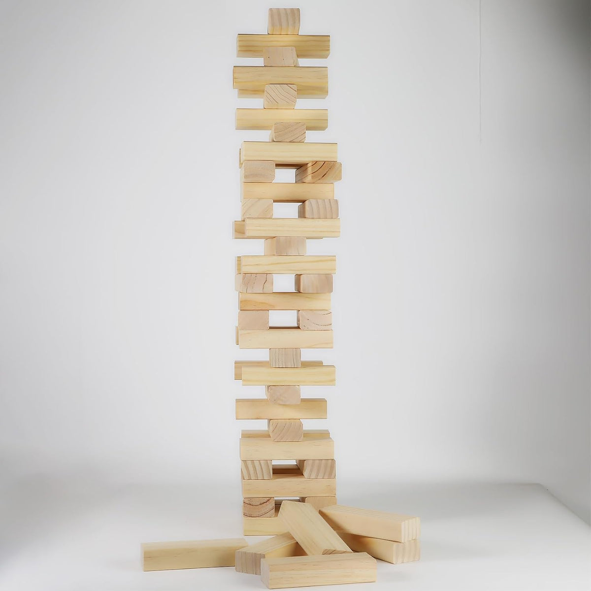 Tumbling Tower - Juego de 60 piezas de madera para patio familiar de hasta 3.2 pies
