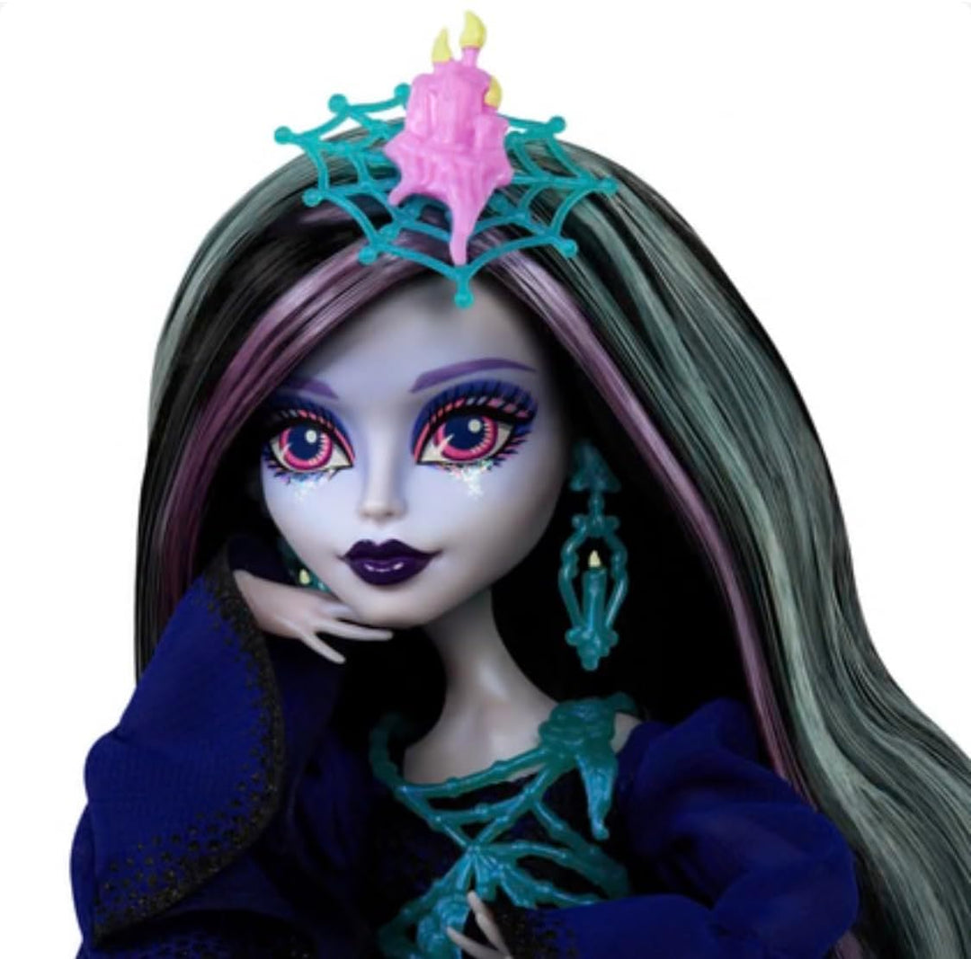 Muñeca Lenore Loomington de la Serie de Diseñadores de Monster High...