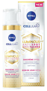 NIVEA Cellular Luminous630 - Líquido iluminador diario de 1.4 fl oz...