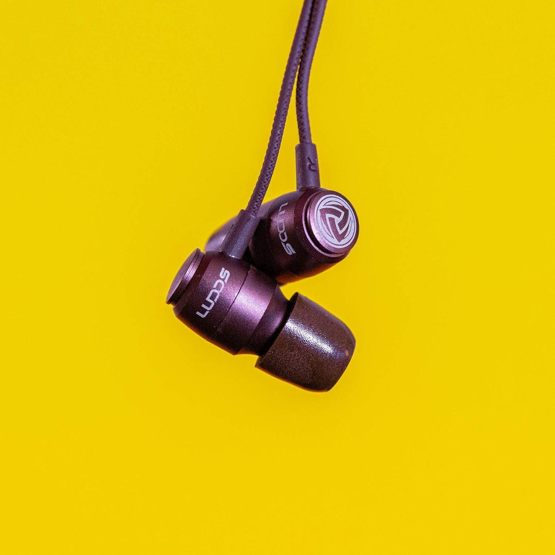 LUDOS Clamor - Auriculares con cable tipo in-ear, 5 años de garantí...