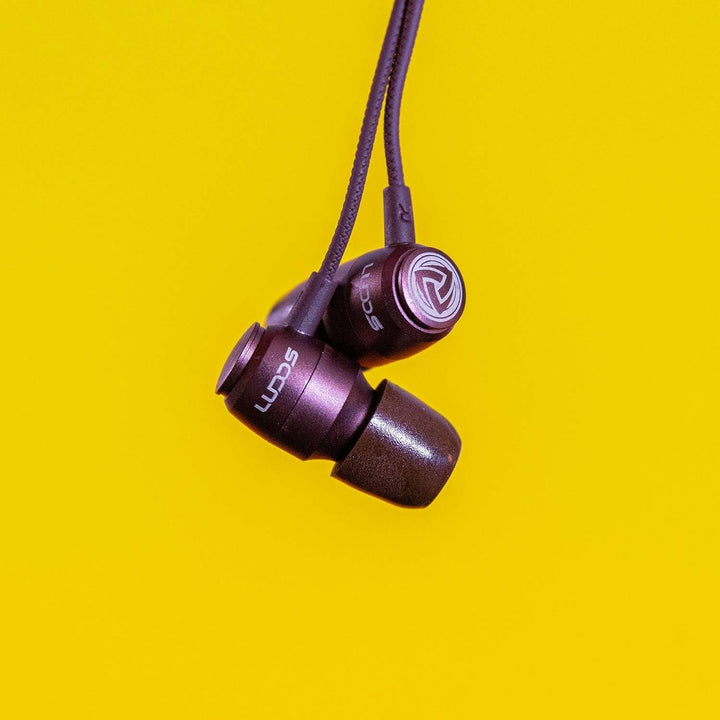 LUDOS Clamor - Auriculares con cable tipo in-ear, 5 años de garantí...