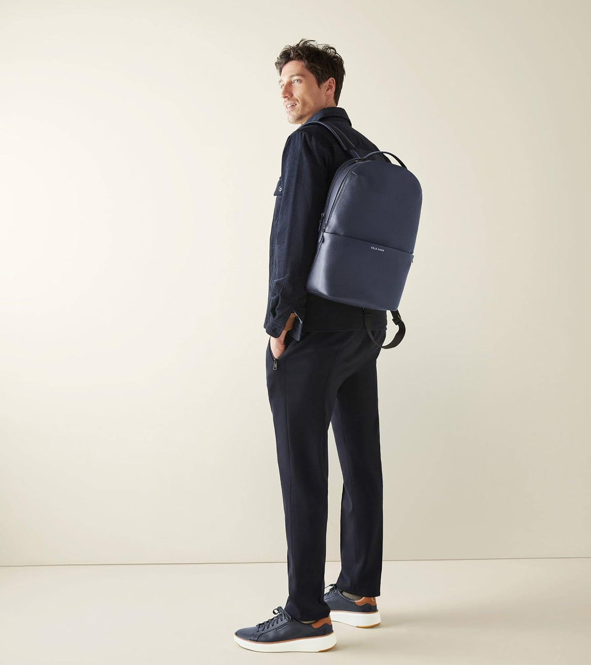 Cole Haan Mochila Triboro Grand Series para hombre, azul marino