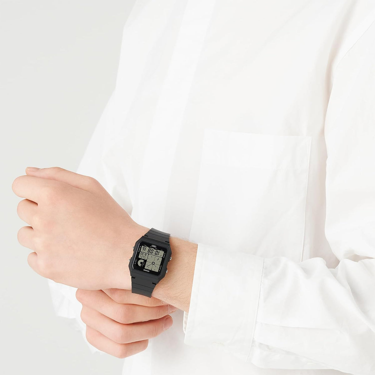 Casio POP Reloj digital con iluminación LED de banda basada en bio-based y alarma diaria