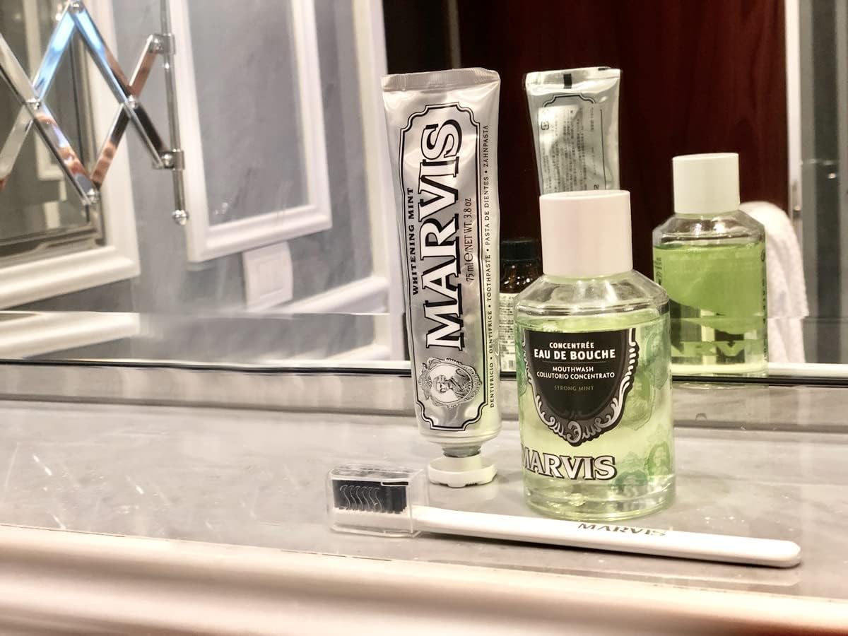 Marvis Enjuague bucal de menta fuerte, concentrado, 4.1 onzas líquidas