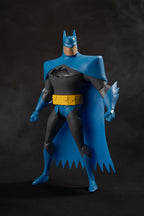 McFarlane Toys - Figura de acción a escala 1:12 de Batman de Las nuevas aventuras de Batman (Azul/Gris)