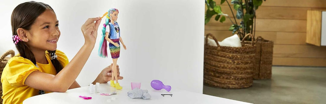 Barbie Muñeca de pelo arcoíris de leopardo con reflejos que cambian...