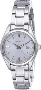 SEIKO SUR633 Reloj para mujer – Essentials – con caja de acero inoxidable y pulsera, esfera plateada de rayos solares, calendario de fecha y resistente al agua hasta 394.4 pies