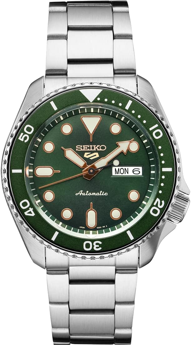 SEIKO Reloj automático para hombre – 5 deportes – calendario día/fecha, agujas y marcadores LumiBrite y bisel giratorio, 328.1 ft resistente al agua
