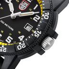 Reloj Luminox XS.0325 para hombre 1.732 en, cuarzo suizo, resistente al agua 10 ATM