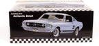 Kit de Modelo AMT Round 2 Ford Mustang GT Fastback 1967, a escala 1:25, cromado (AMT1241)
